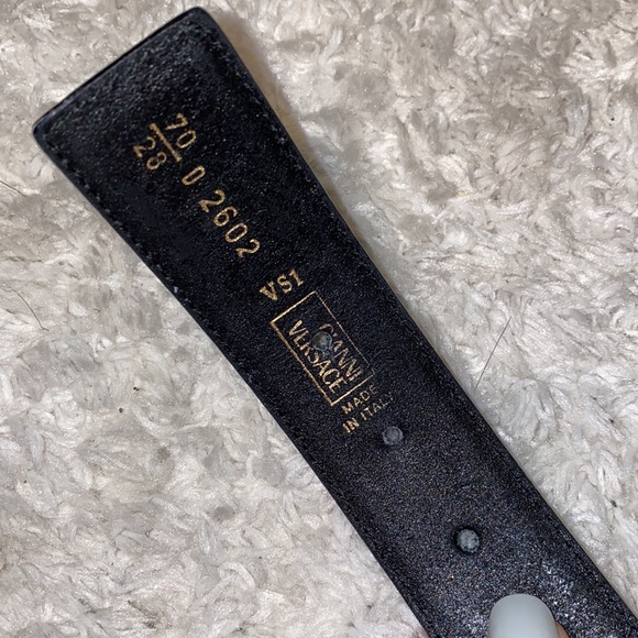 Gianni Versace Italy patent black leather woman’s rhinestone belt vintage - Picture 3 of 7